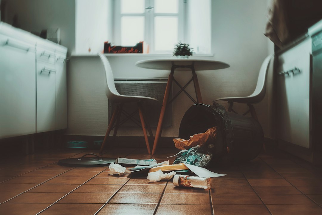 Everyday kitchen mess with food and dishes, illustrating how food waste and residue can create household odors