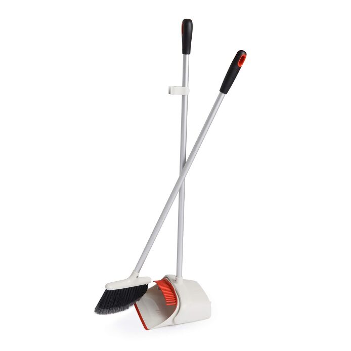 OXO Good Grips Upright Sweep Set product photograph