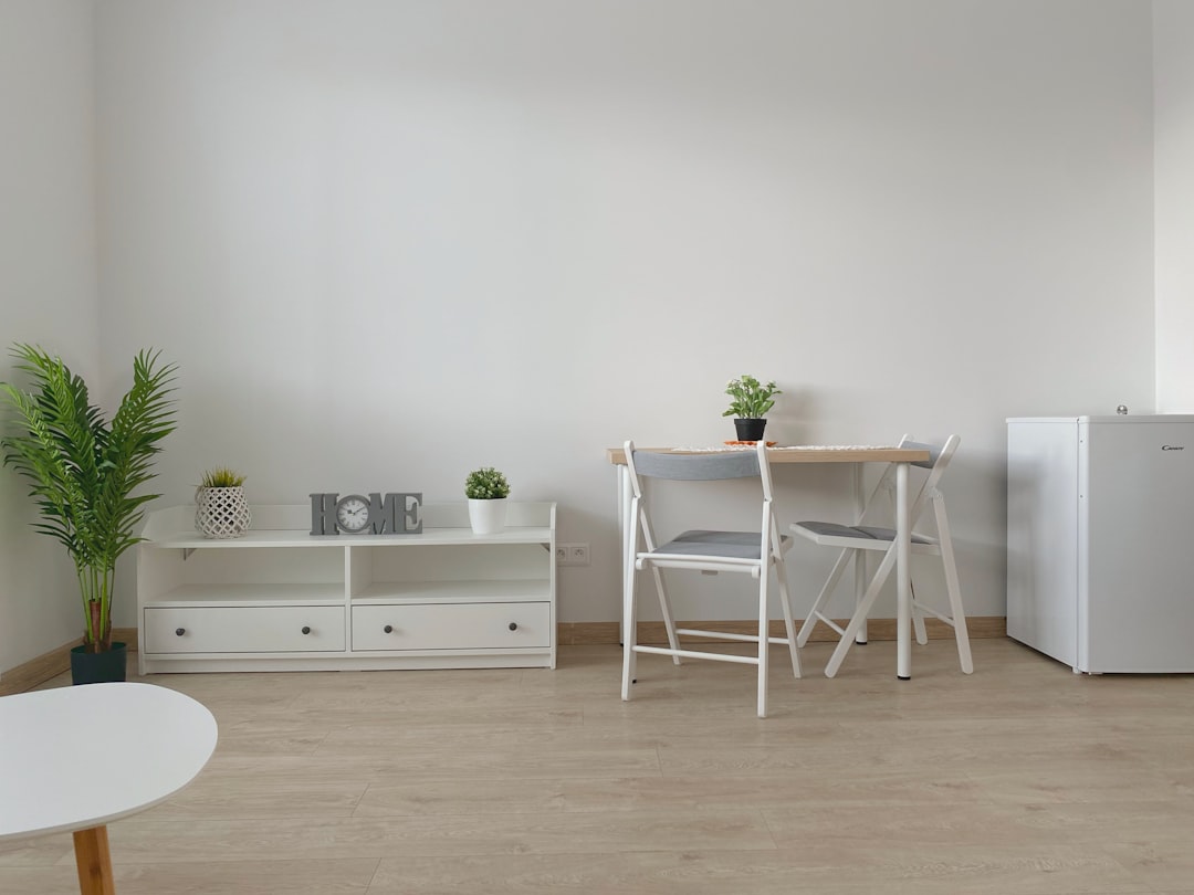 Small apartment dining area showing how seating affects limited floor space