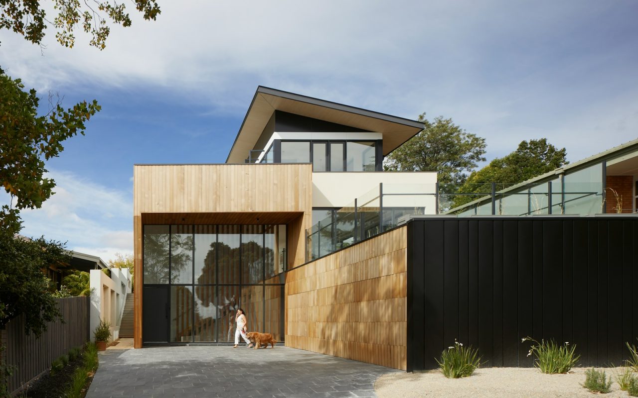 Small home using vertical wall storage and closed cabinetry