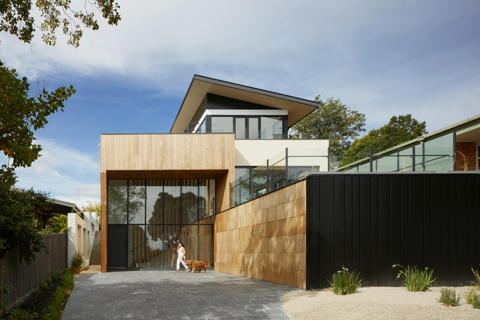 Small home using vertical wall storage and closed cabinetry