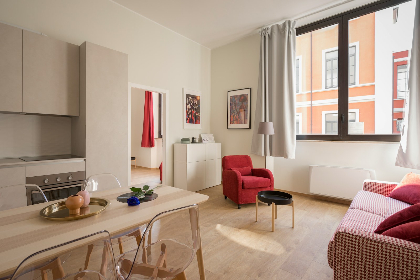 Over-the-Door Organizers in Small Apartments: Where They Work—and Where They Don’t