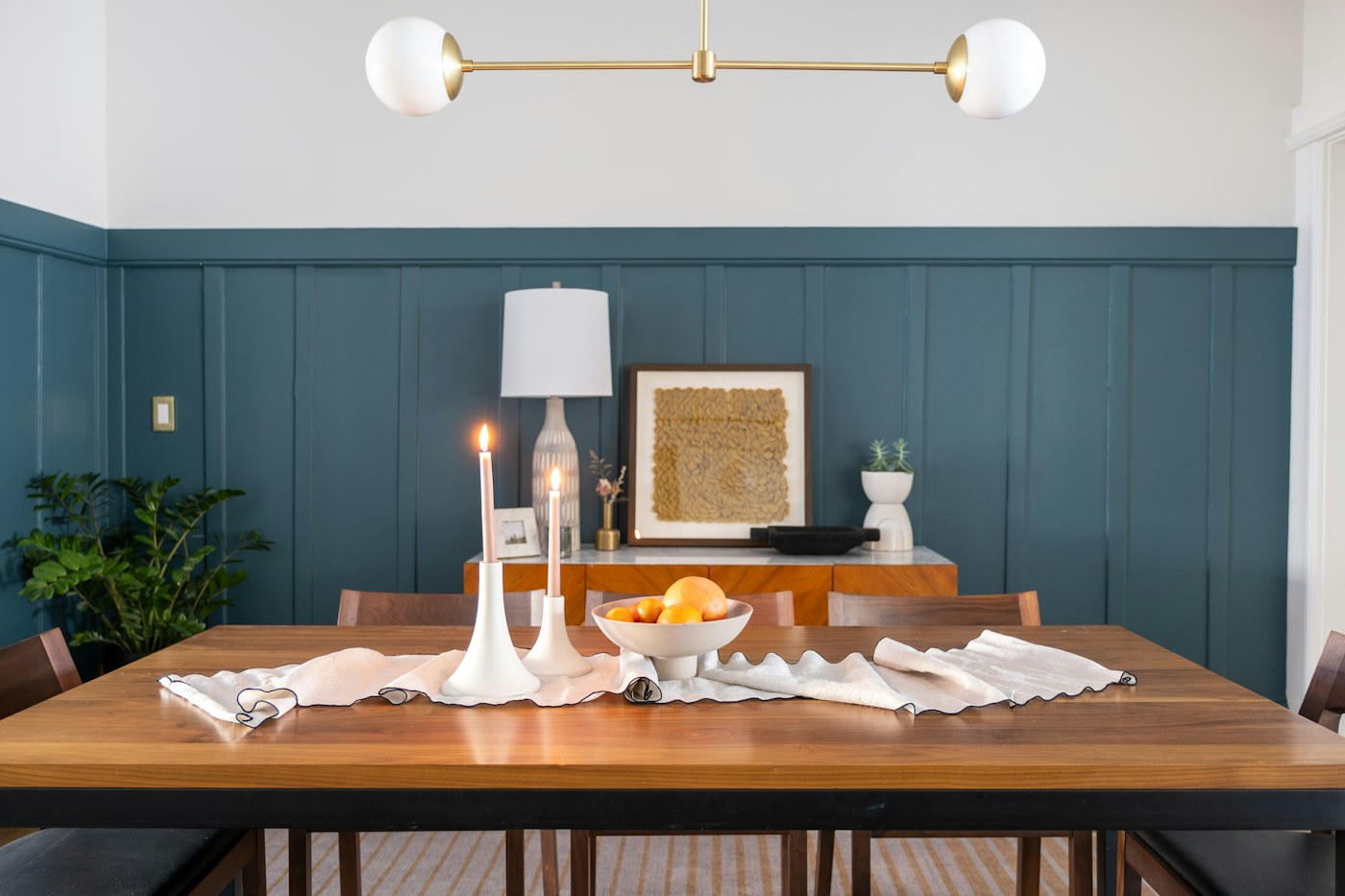 Dining table and chairs showing leg placement