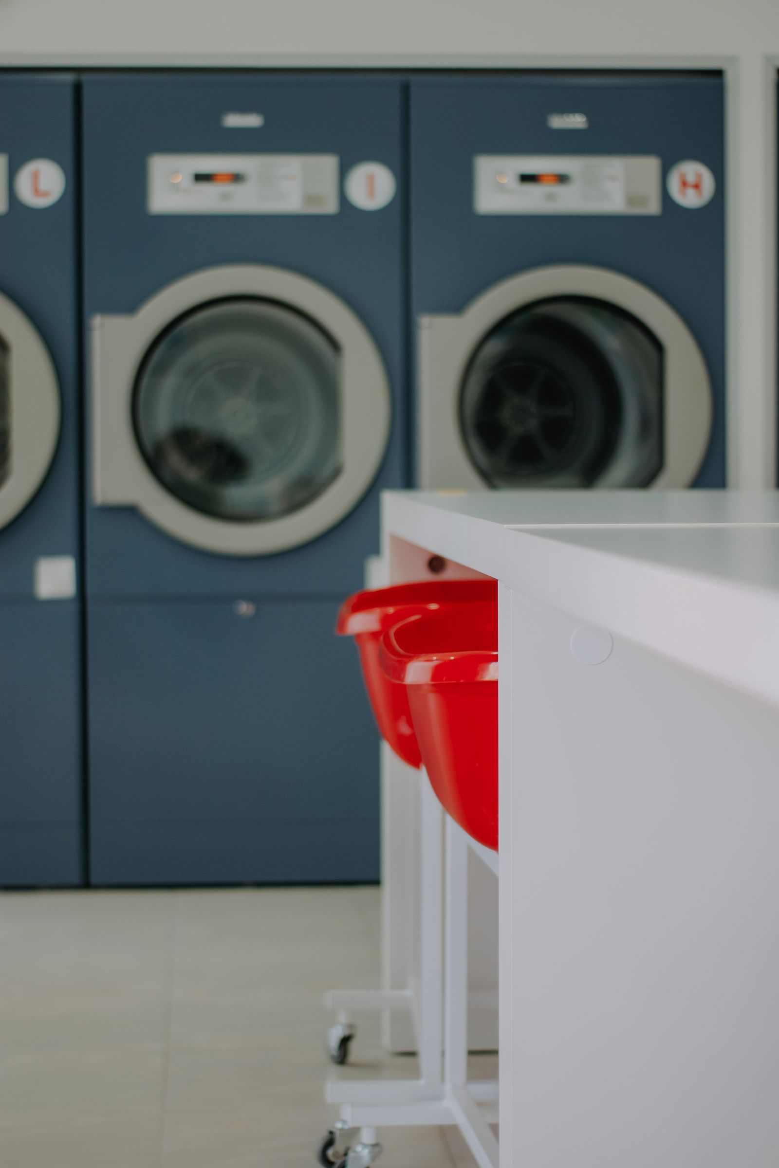 Shared Apartment Laundry: Plan the Trip, the Wait, and the Return Home