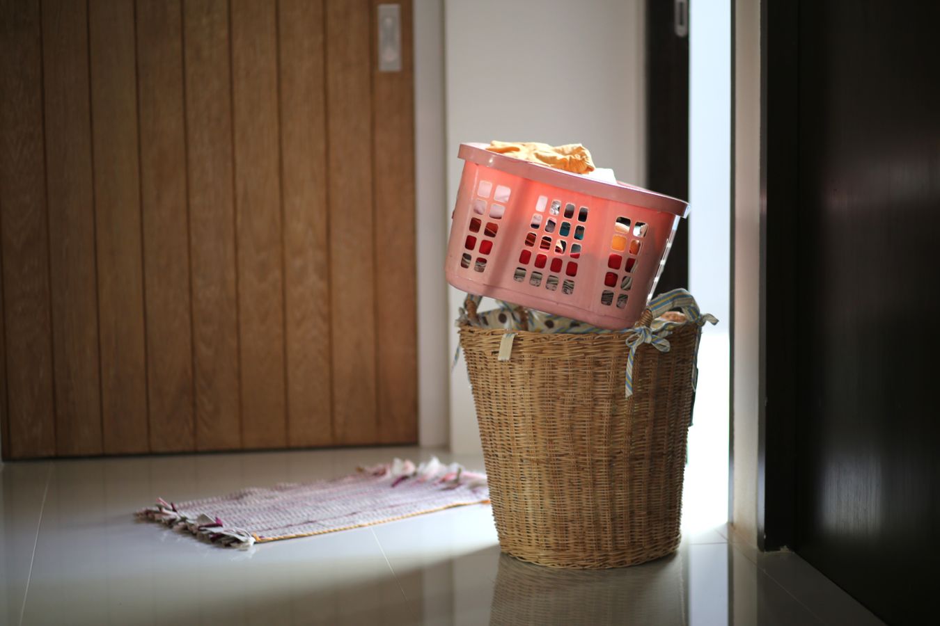 Best Laundry Hampers for Small Spaces and Family Homes