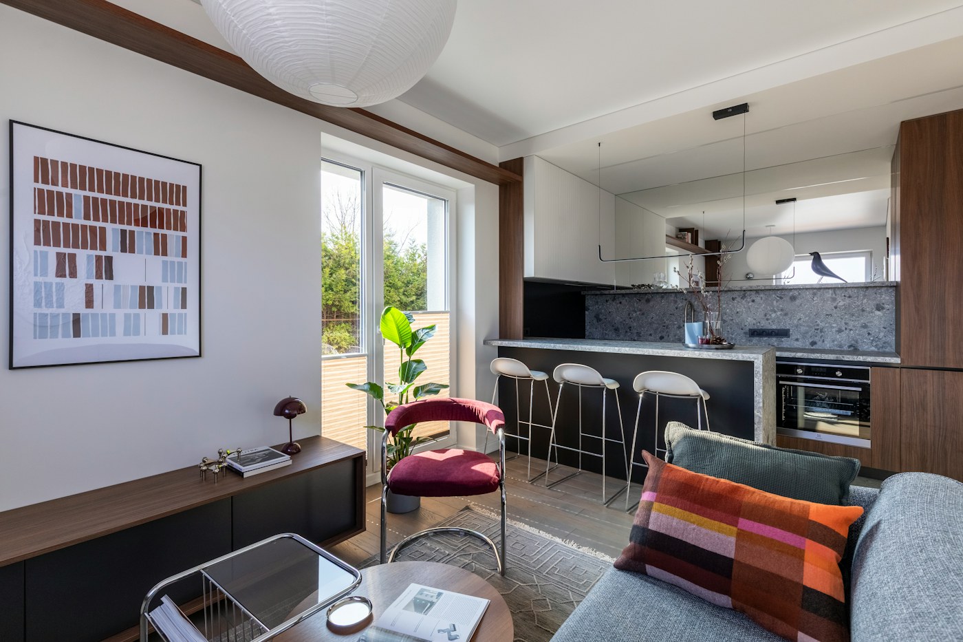 Compact apartment dining area for footprint planning