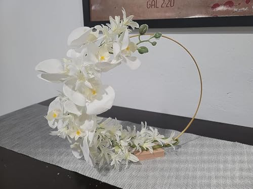 Gold hoop with separately supplied white flowers