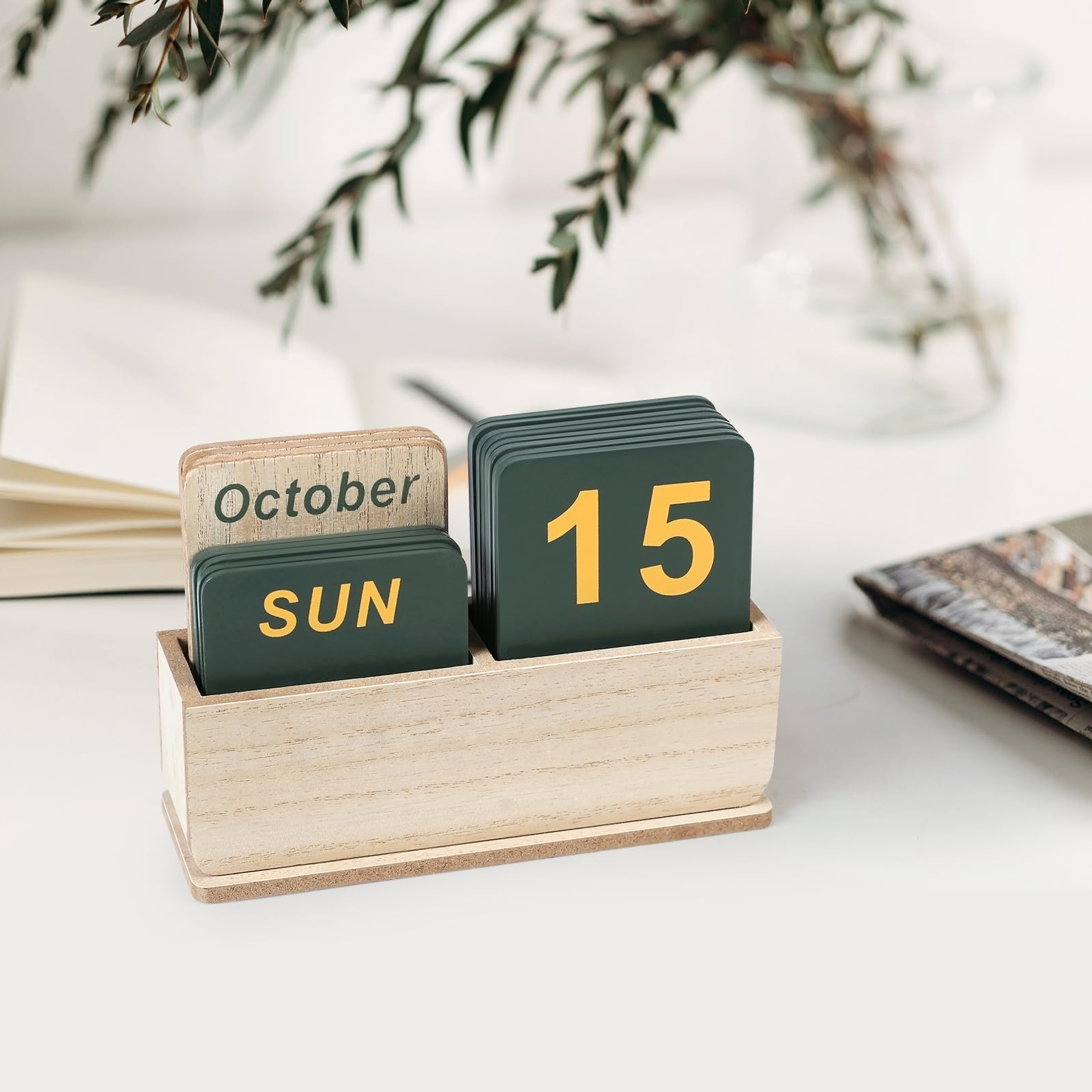 DEERINE wood-grain calendar beside a notebook in supplier styling