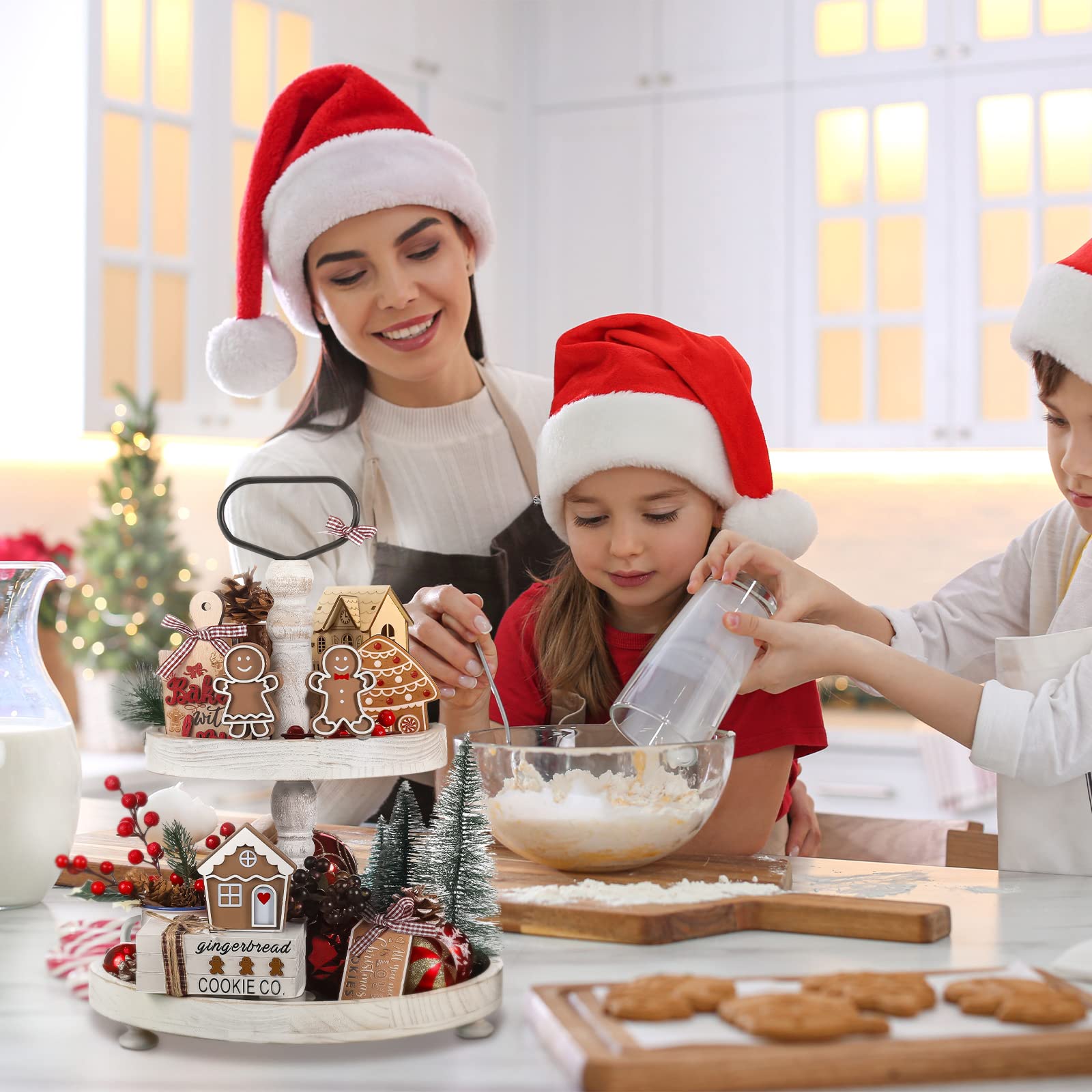 Jetec motif in supplier family-baking styling; not evidence of toy or food-contact suitability