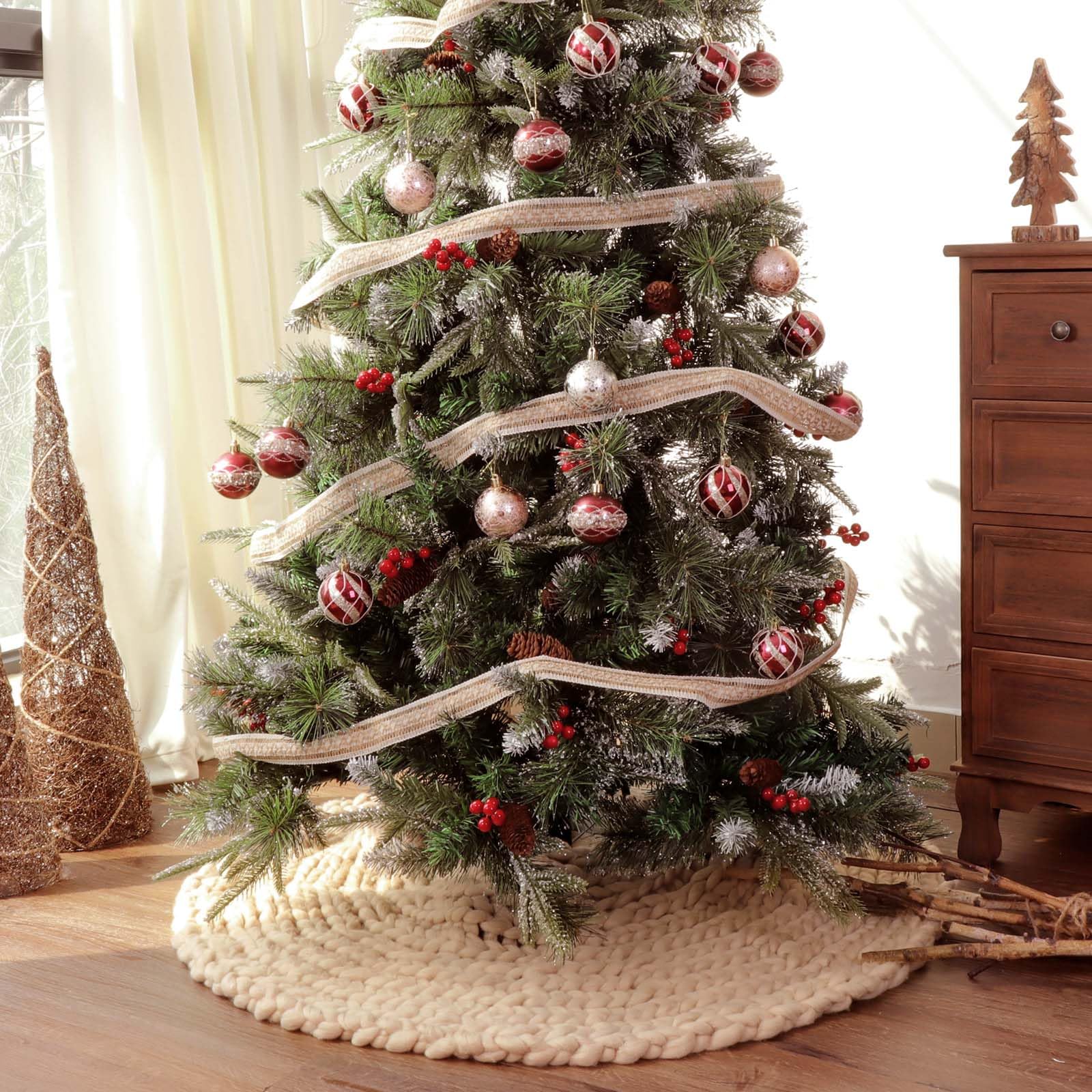 Different tree display with LimBridge beige knit skirt