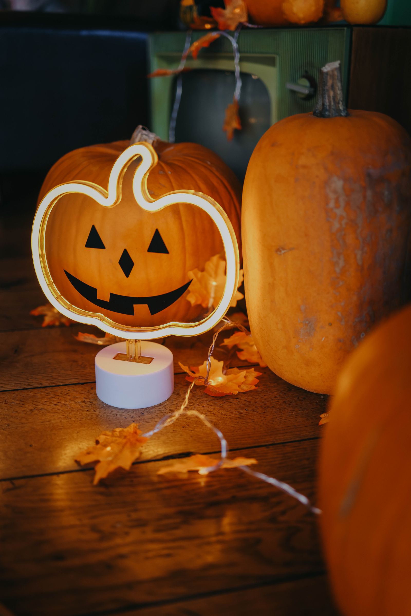 Halloween Entryway Console Decor That Leaves Room for Keys