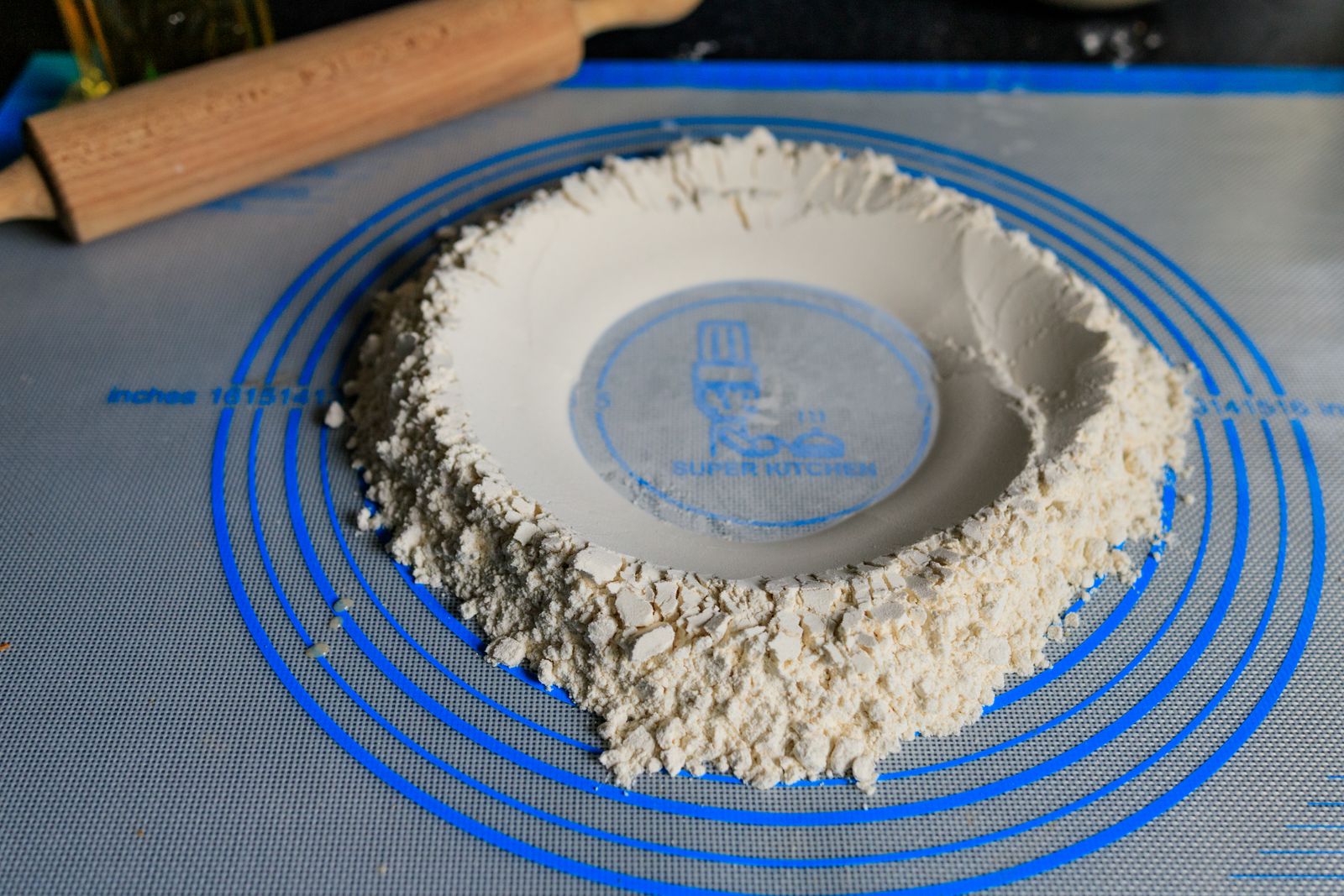 Clean a Silicone Baking Mat in a Small Kitchen Without Folding It Into the Sink