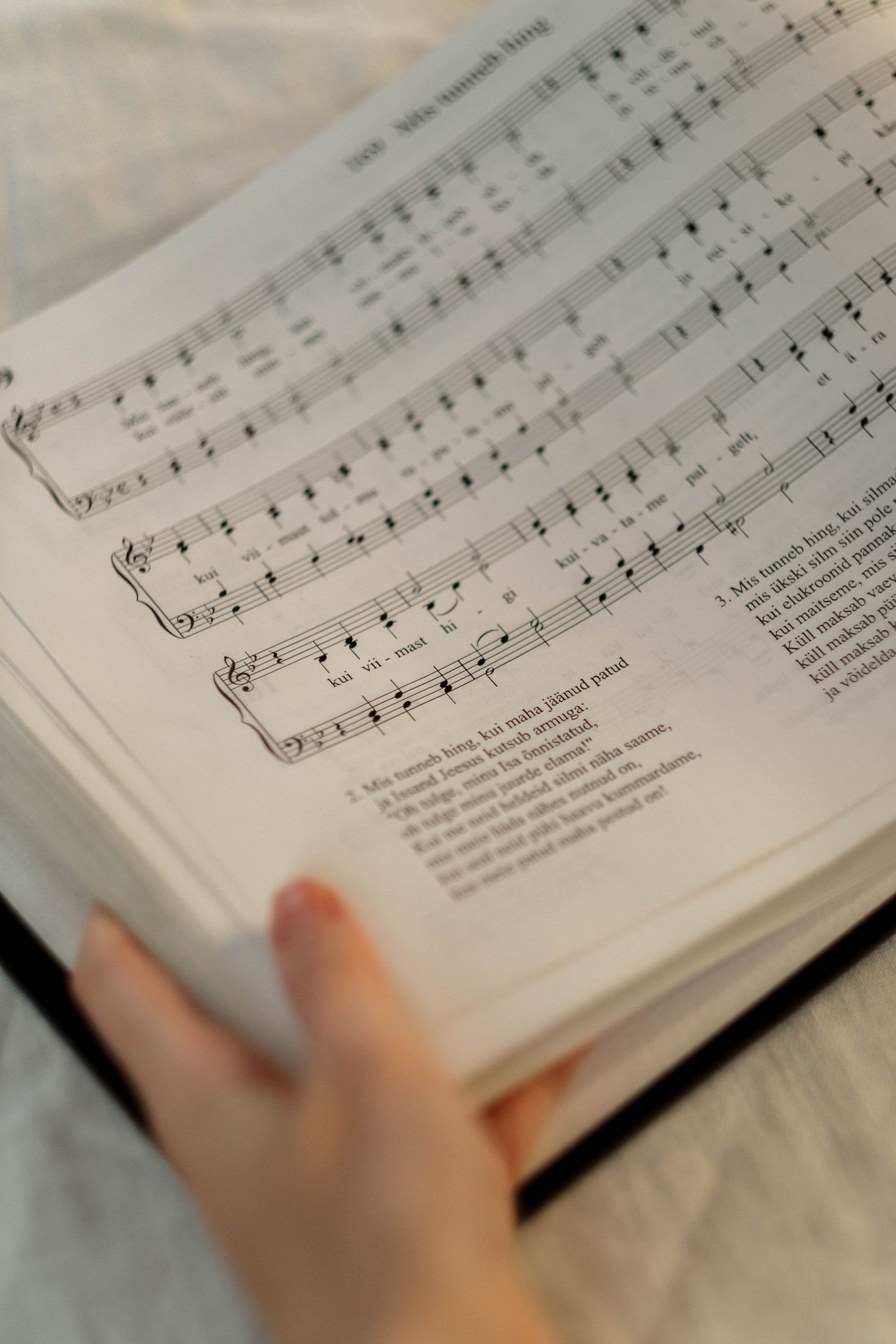 Organize Sheet Music by Work, Edition, and Instrument Part