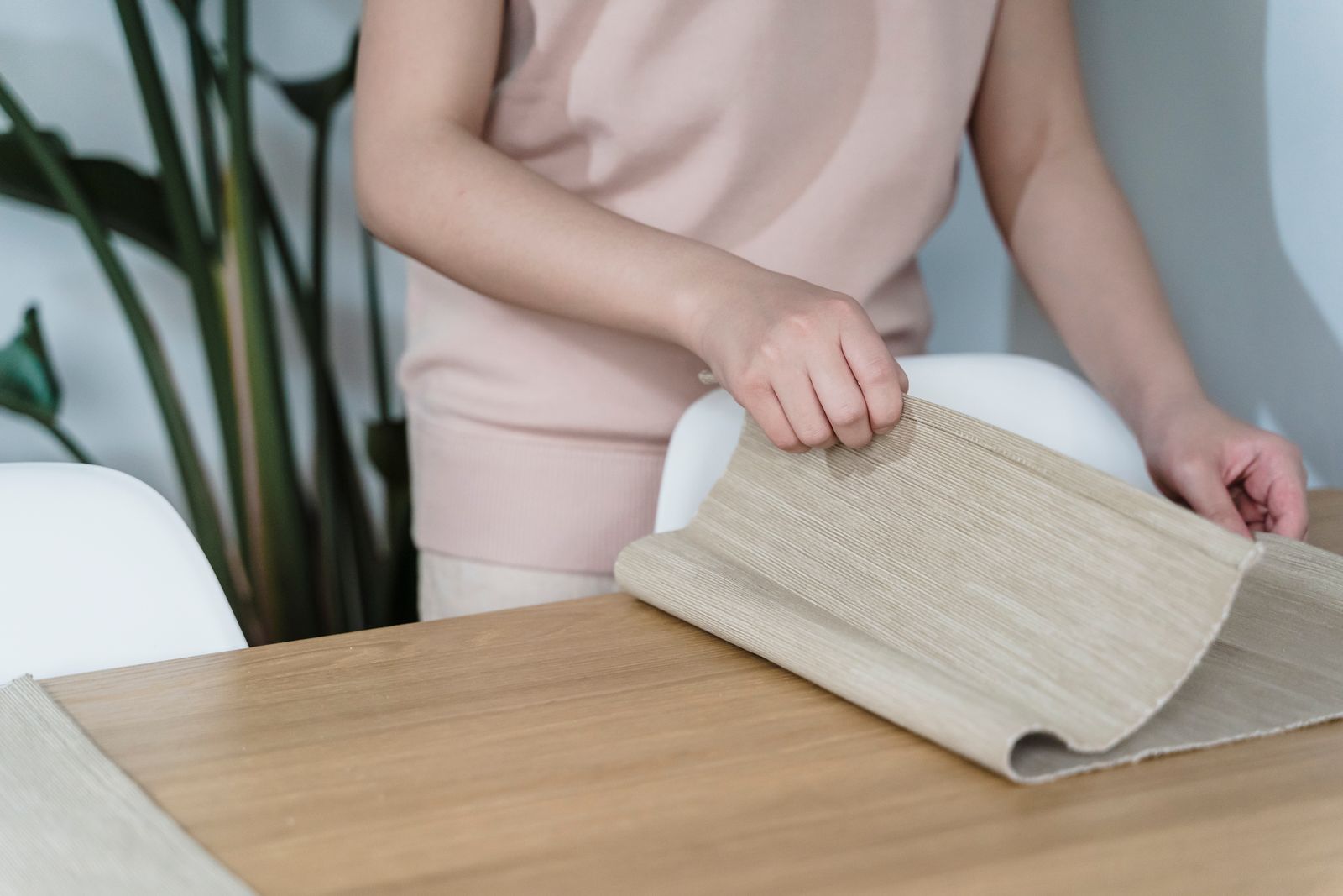 Wash Fabric Placemats Without Losing the Set’s Shape